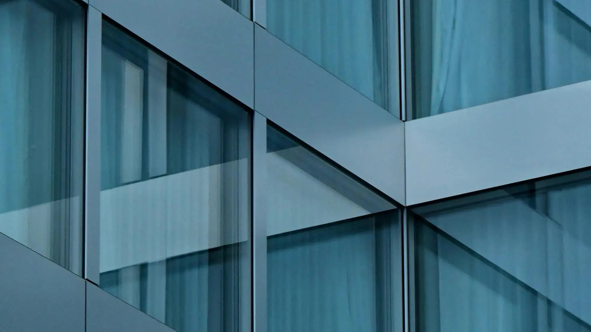 Ciceron-building-windows